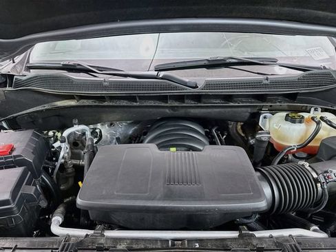 Used 2025 Chevrolet Silverado 1500 LT Trail Boss w/ Convenience Package II AWD/4WD image 32