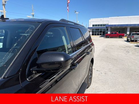 Used 2024 Ford Expedition XLT image 11