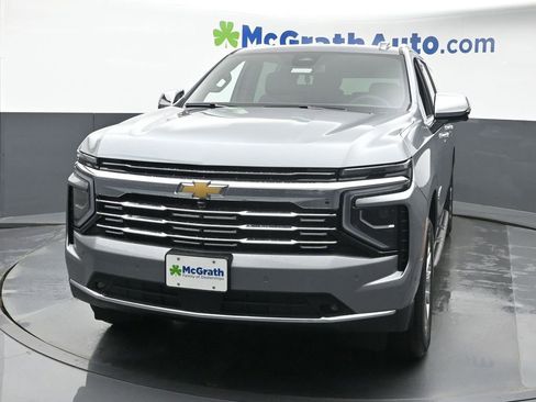 New 2025 Chevrolet Suburban Premier image 5