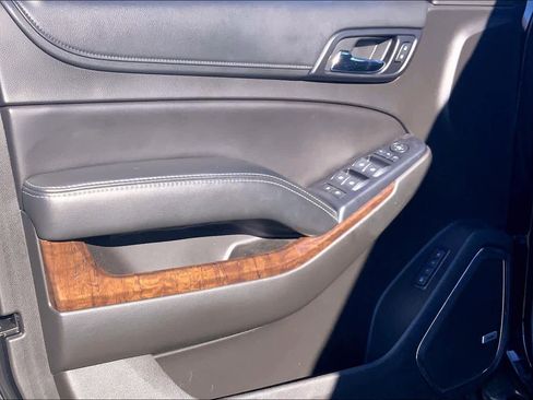 Used 2018 Chevrolet Tahoe LT w/ Luxury Package image 21