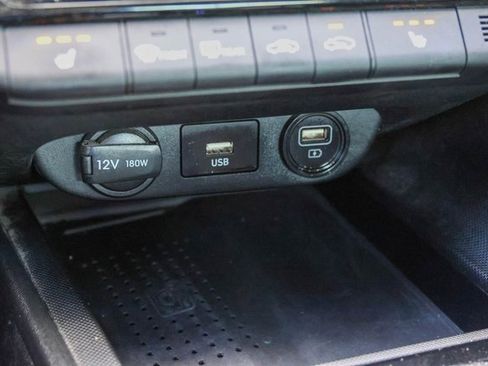 Used 2022 Hyundai Elantra SEL w/ Convenience Package image 21