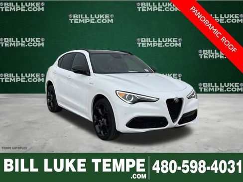 Used 2023 Alfa Romeo Stelvio Veloce image 1