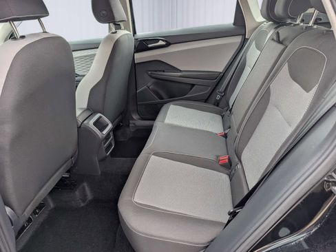 Used 2024 Volkswagen Taos S image 12