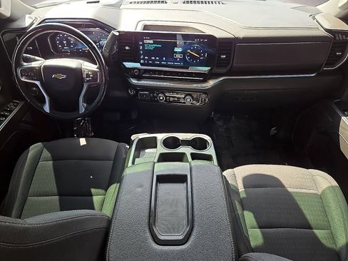 Used 2023 Chevrolet Silverado 1500 LT AWD/4WD image 15