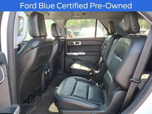 Used 2020 Ford Explorer XLT w/ Equipment Group 202A AWD/4WD image 14