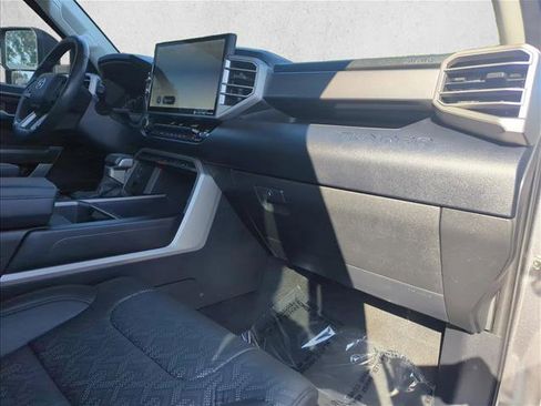 Used 2022 Toyota Tundra SR5 w/ SR5 Premium Package image 26