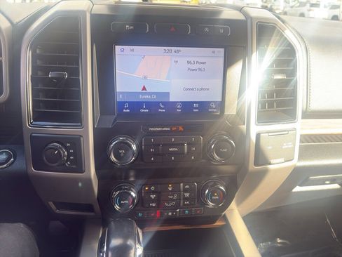 Used 2020 Ford F150 Lariat image 10