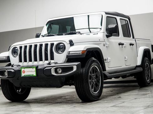 Used 2023 Jeep Gladiator Overland w/ LED Lighting Group image 7