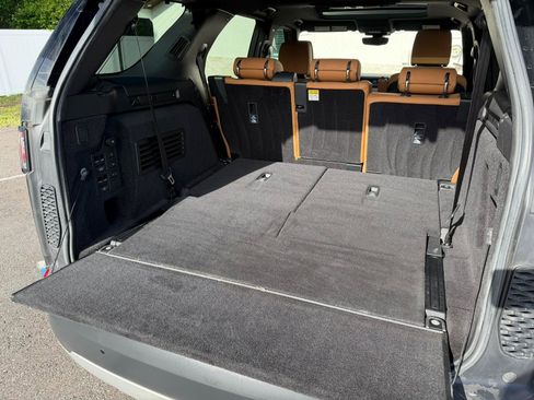 Used 2018 Land Rover Discovery HSE Luxury image 50