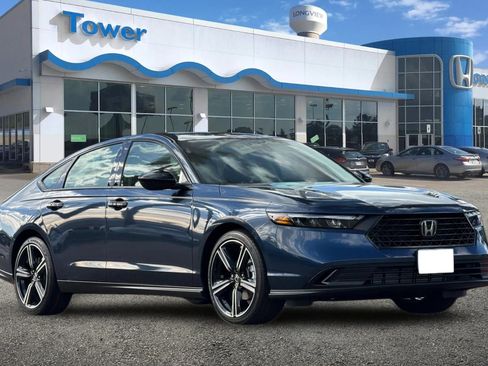 Used 2026 Honda Accord SE image 2