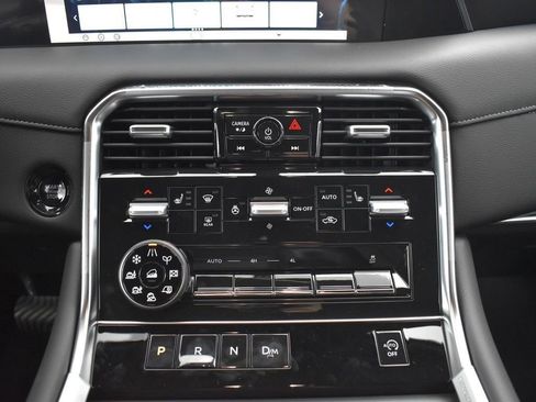 New 2025 Nissan Armada SL w/ Convenience Package image 11