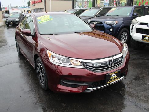 Used 2016 Honda Accord LX image 8