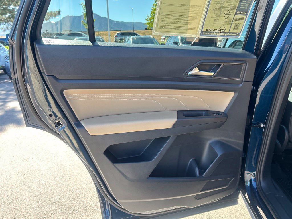Used 2023 Volkswagen Atlas Cross Sport SE w/ Panoramic Sunroof Package AWD/4WD image 19