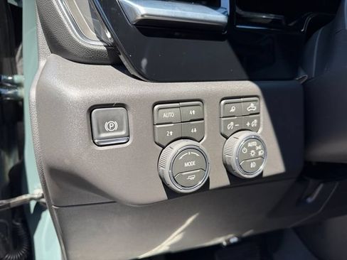 Certified 2026 Chevrolet Silverado 1500 LT Trail Boss w/ LT Trail Boss Premium Package AWD/4WD image 19