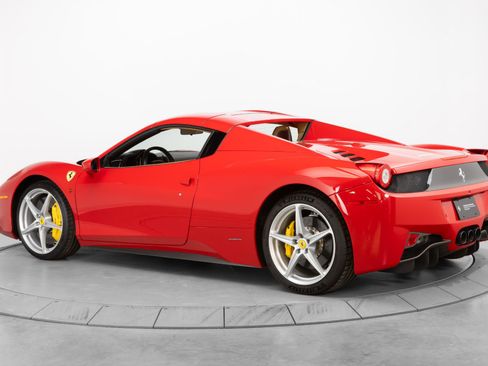 Used 2014 Ferrari 458 Spider RWD image 14