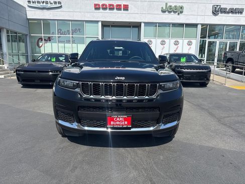 Used 2024 Jeep Grand Cherokee L Laredo w/ Trailer Tow Package image 2