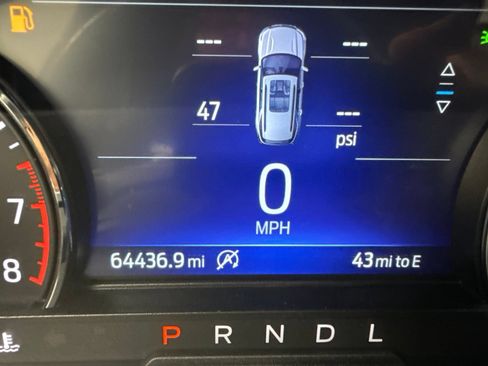 Used 2021 Ford Explorer XLT w/ Equipment Group 202A RWD image 16