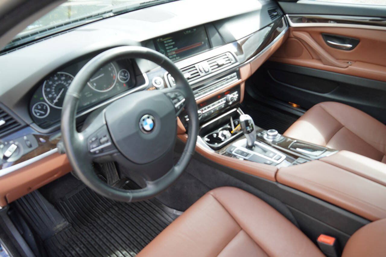 Used 2013 BMW 528i xDrive Sedan AWD/4WD image 20