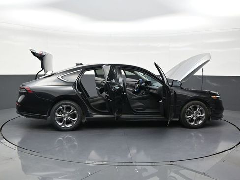 Used 2024 Honda Accord EX image 30