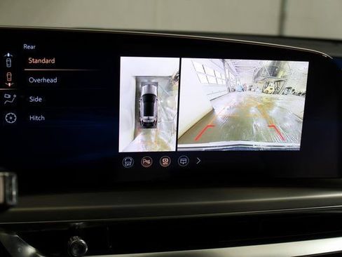 New 2026 Cadillac Lyriq Luxury AWD/4WD image 16