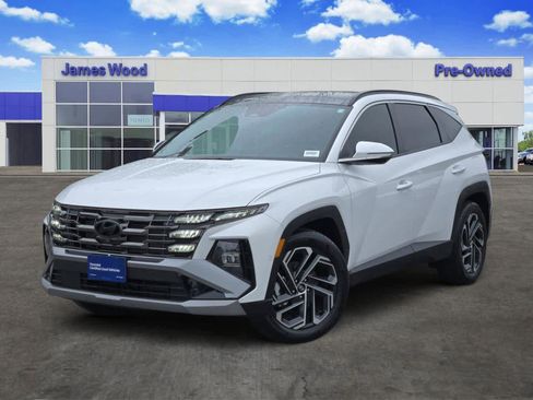 Used 2025 Hyundai Tucson Limited FWD image 1