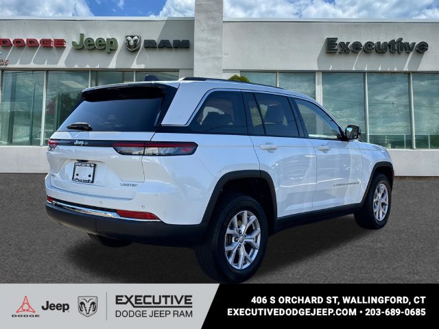 Used 2022 Jeep Grand Cherokee Limited AWD/4WD image 4