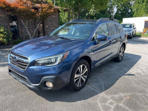 Used 2019 Subaru Outback 2.5i Limited AWD/4WD image 1
