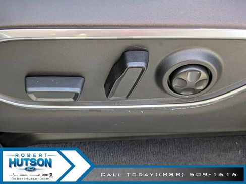 New 2026 Jeep Grand Wagoneer 2WD image 19