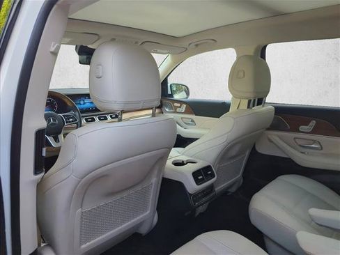 Used 2022 Mercedes-Benz GLS 450 4MATIC image 24