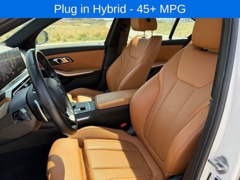 Used 2023 BMW 330e xDrive w/ Driving Assistance Package AWD/4WD image 15