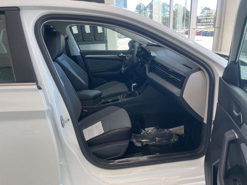 New 2026 Volkswagen Jetta SE FWD image 26