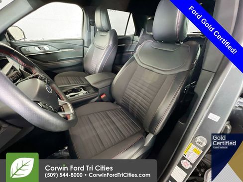 Used 2025 Ford Explorer ST-Line w/ ST-Line Street Pack image 26