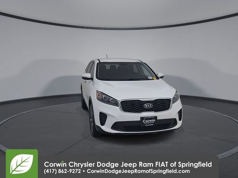 Used 2020 Kia Sorento AWD V6 image 4