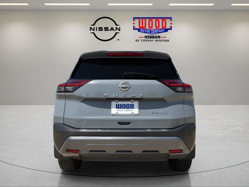 Certified 2022 Nissan Rogue SL w/ SL Premium Package AWD/4WD image 3