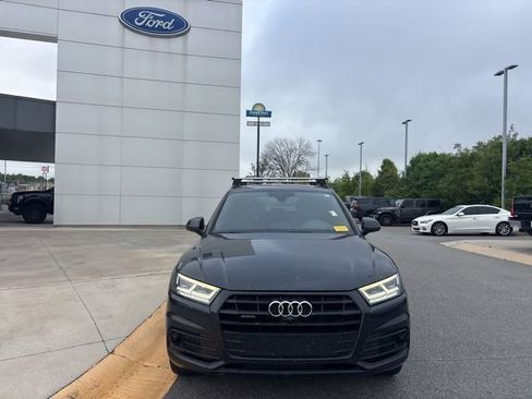 Used 2019 Audi Q5 Prestige w/ Prestige Package image 8