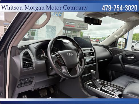 Used 2024 INFINITI QX80 Luxe AWD/4WD image 11