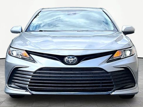 Used 2024 Toyota Camry LE FWD image 4