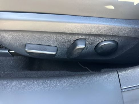 Used 2025 MAZDA MAZDA3 s image 10