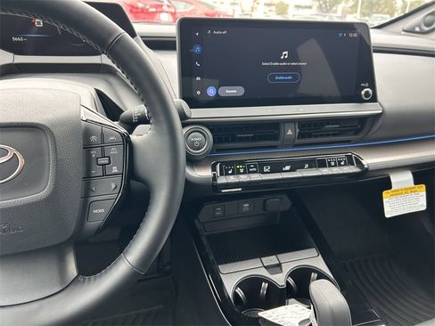 Used 2025 Toyota Prius Limited image 18