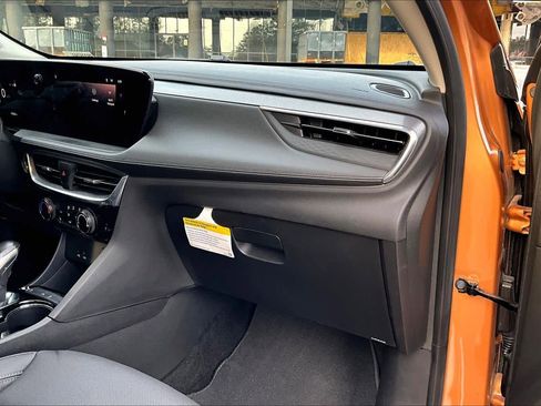 Used 2024 Buick Encore GX Sport Touring w/ Comfort Package image 20