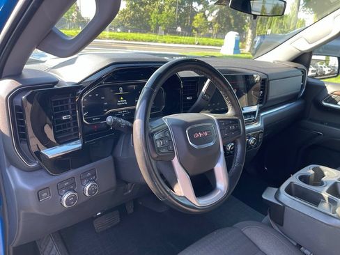 Used 2023 GMC Sierra 1500 Elevation w/ LPO, Elevation Black Package AWD/4WD image 5
