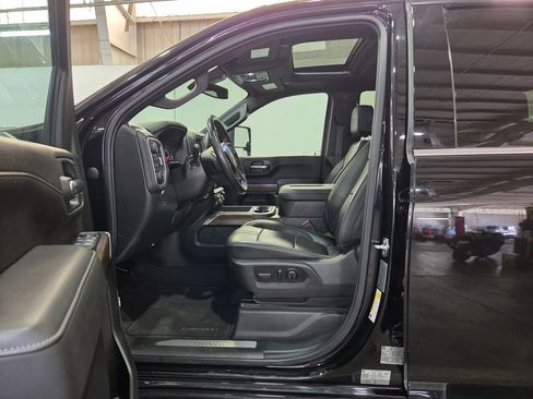 Used 2022 Chevrolet Silverado 3500 High Country w/ Safety Package II image 15