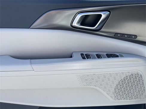 New 2026 Kia Carnival SX w/ SX Dark Edition Package image 23