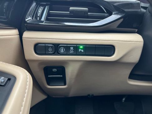 Certified 2023 Acura MDX FWD w/ Technology Package image 16