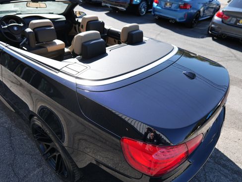 Used 2013 BMW M3 Convertible image 76