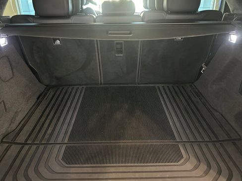 Used 2025 Land Rover Range Rover Sport Autobiography image 17