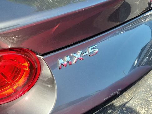 Used 2023 MAZDA MX-5 Miata Grand Touring w/ Weather Package RWD image 5