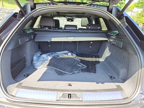 New 2026 Land Rover Range Rover Velar S image 13