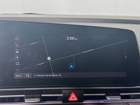 Used 2024 Hyundai Elantra SEL image 19