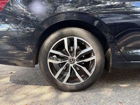 Used 2025 Volkswagen Jetta SE image 23